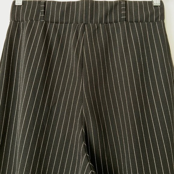 PrettyLittleThing Pinstripe Wide Leg Trouser Black 12 - Picture 6 of 8